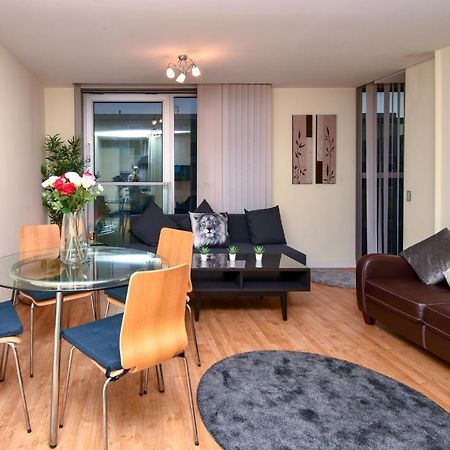 Apartament The Hub - Spacious, Bright And Modern With Free Parking Milton Keynes Zewnętrze zdjęcie