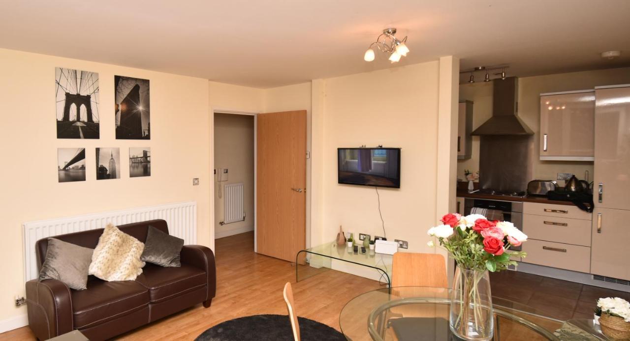 Apartament The Hub - Spacious, Bright And Modern With Free Parking Milton Keynes Zewnętrze zdjęcie