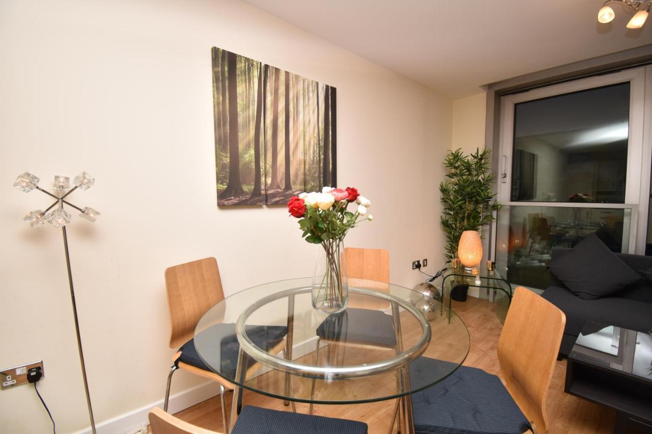 Apartament The Hub - Spacious, Bright And Modern With Free Parking Milton Keynes Zewnętrze zdjęcie